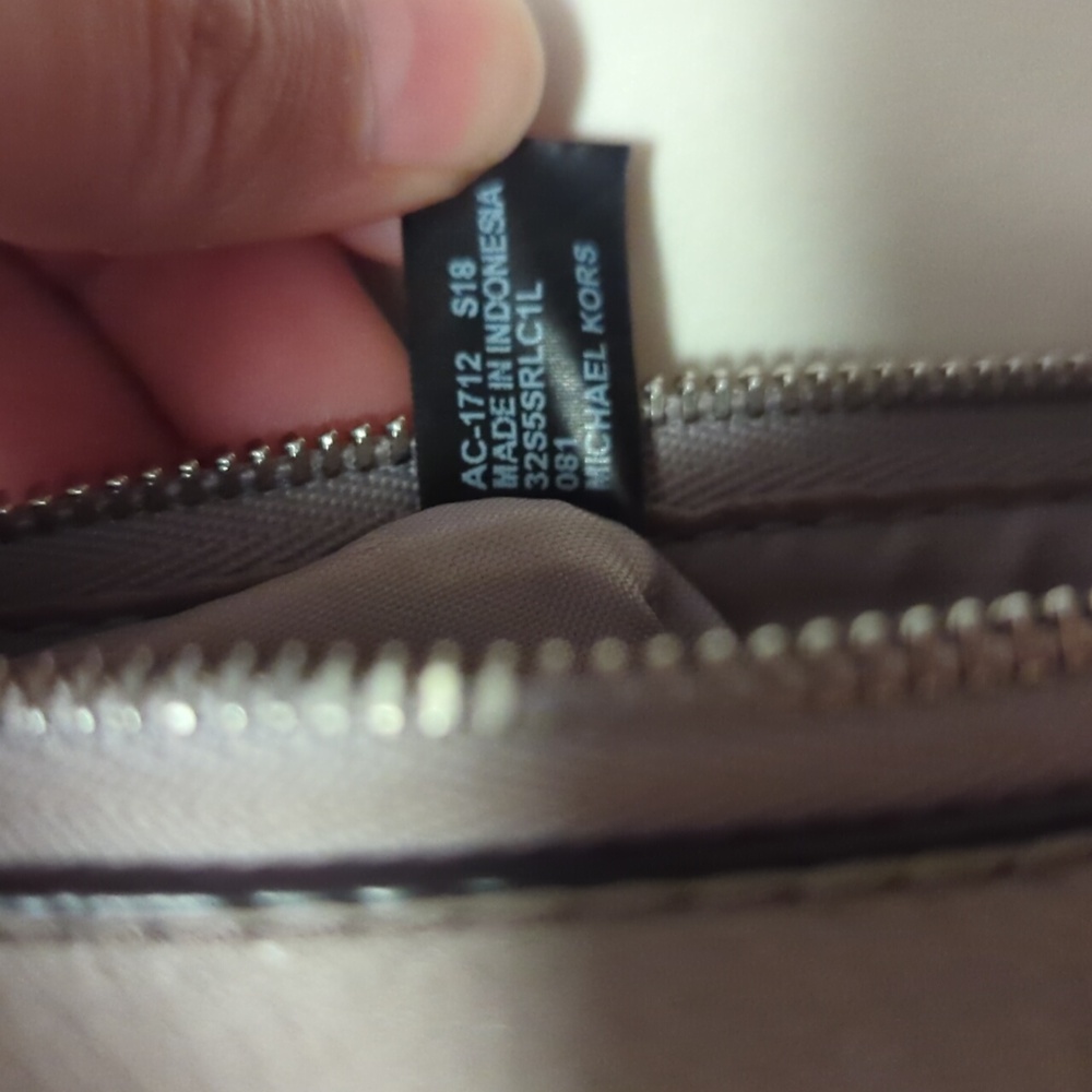Michael Kors Gray Crossbody Bag - Picture 9 of 9